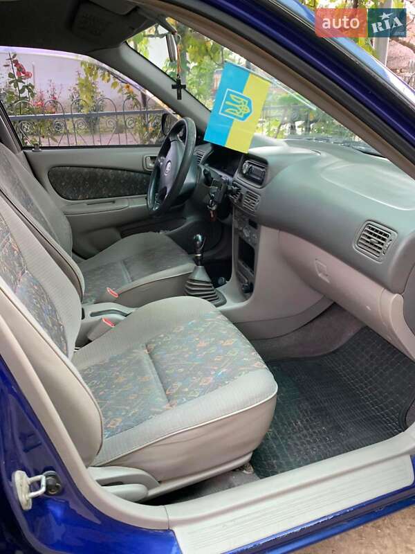 Седан Toyota Corolla 1998 в Белгороде-Днестровском
