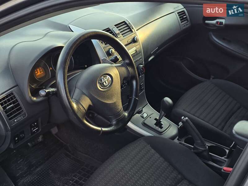 Седан Toyota Corolla 2008 в Тернополі фото 39 Седан Toyota Corolla 2008 в Тернополі