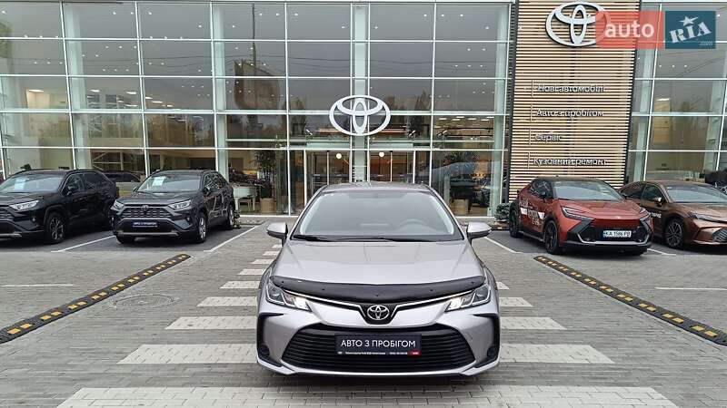 Седан Toyota Corolla 2021 в Киеве