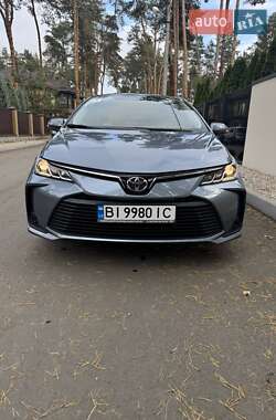Седан Toyota Corolla 2022 в 