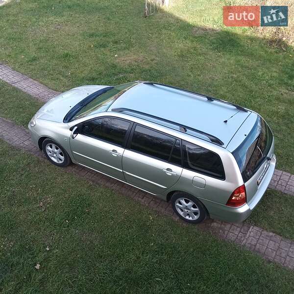 Универсал Toyota Corolla 2006 в Долине