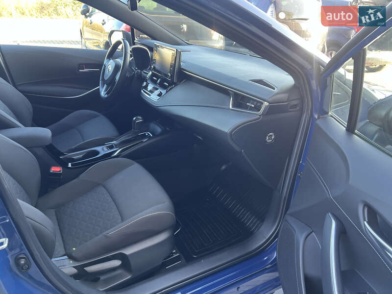 Хэтчбек Toyota Corolla 2019 в Львове