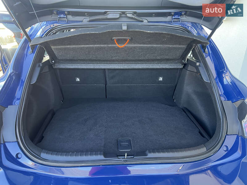 Хэтчбек Toyota Corolla 2019 в Львове