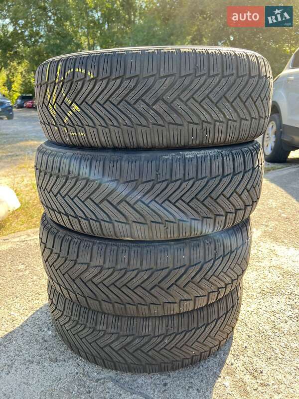 Седан Toyota Corolla 2019 в Киеве фото 13 Седан Toyota Corolla 2019 в Киеве