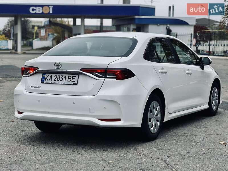 Седан Toyota Corolla 2020 в Полтаве