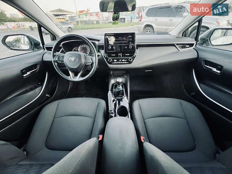 Седан Toyota Corolla 2020 в Полтаве