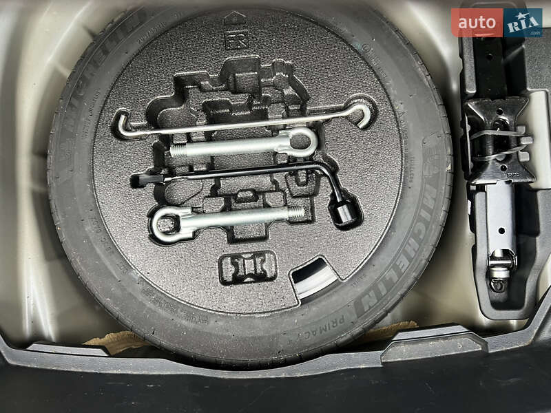 Седан Toyota Corolla 2020 в Киеве фото 16 Седан Toyota Corolla 2020 в Киеве