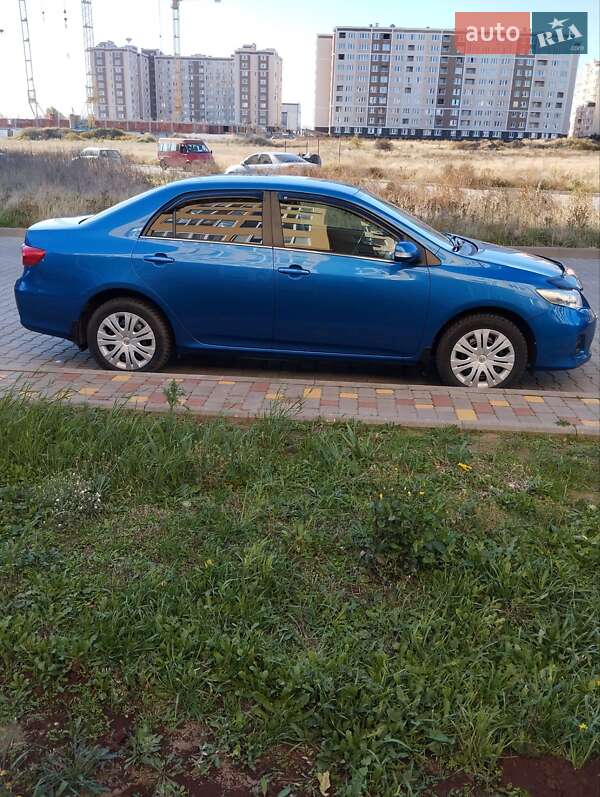 Седан Toyota Corolla 2010 в Южном фото 8 Седан Toyota Corolla 2010 в Южном
