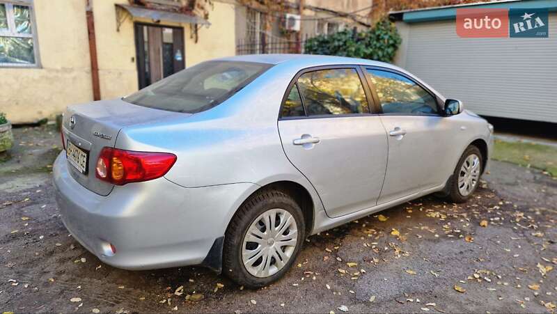 Седан Toyota Corolla 2008 в Одесі