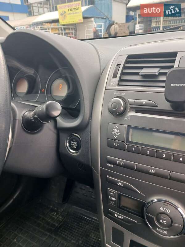 Седан Toyota Corolla 2008 в Харькове