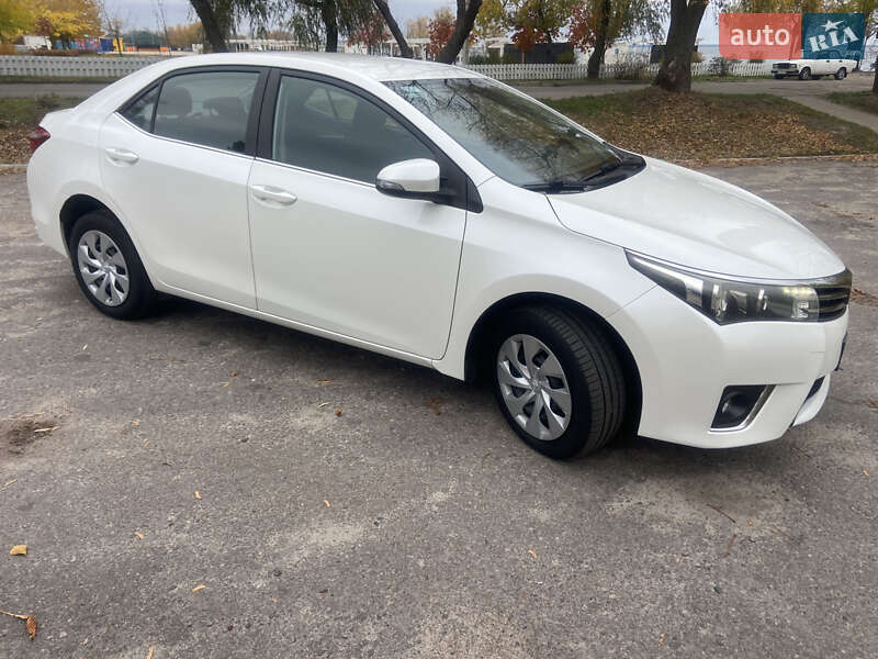 Седан Toyota Corolla 2015 в Черкассах фото 3 Седан Toyota Corolla 2015 в Черкассах