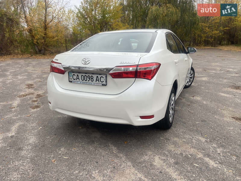 Седан Toyota Corolla 2015 в Черкассах фото 5 Седан Toyota Corolla 2015 в Черкассах