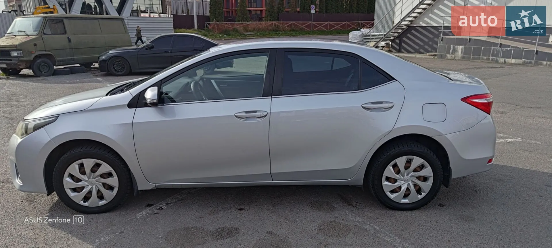 2013 Toyota Corolla - мініатюра 3