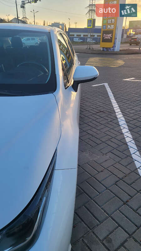 Седан Toyota Corolla 2019 в Киеве фото 16 Седан Toyota Corolla 2019 в Киеве