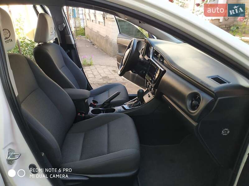 Седан Toyota Corolla 2017 в Львові фото 15 Седан Toyota Corolla 2017 в Львові