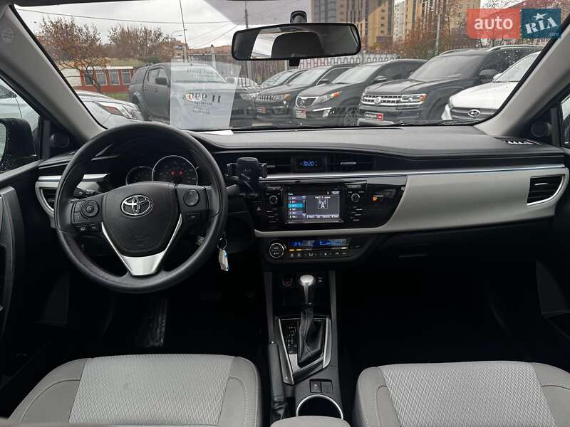 Седан Toyota Corolla 2016 в Харькове