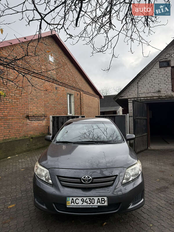 Седан Toyota Corolla 2008 в Рожище