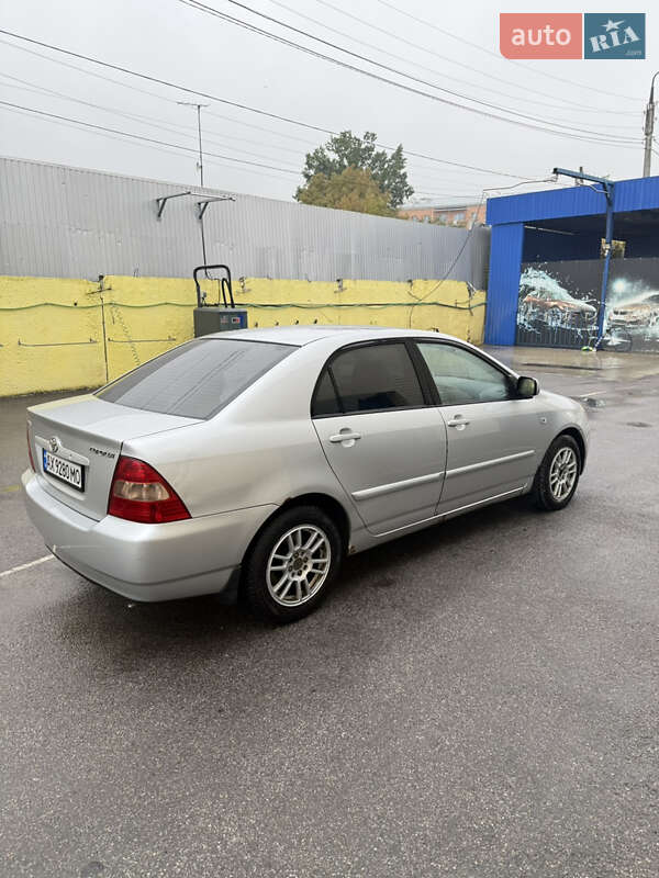 Седан Toyota Corolla 2002 в Харькове