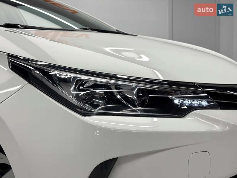 Седан Toyota Corolla 2017 в Киеве фото 5 Седан Toyota Corolla 2017 в Киеве