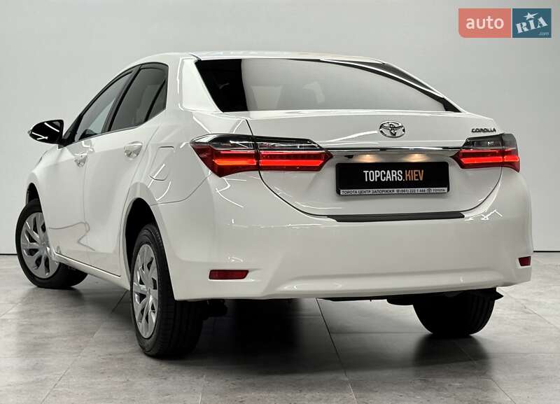 Седан Toyota Corolla 2017 в Киеве фото 10 Седан Toyota Corolla 2017 в Киеве