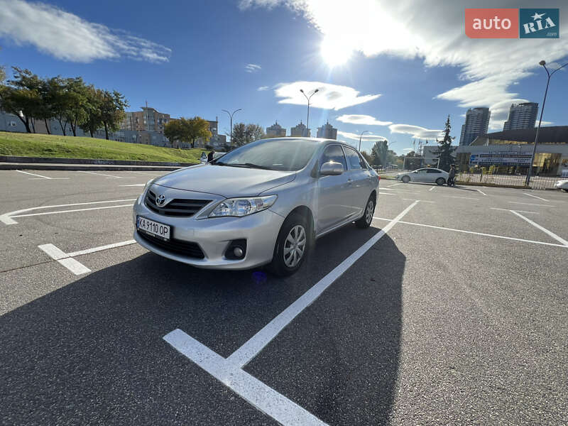 Седан Toyota Corolla 2011 в Киеве фото 7 Седан Toyota Corolla 2011 в Киеве