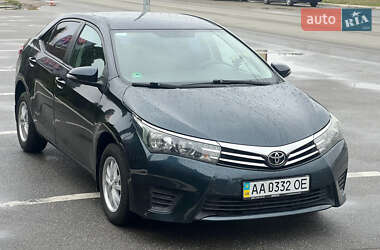 Седан Toyota Corolla 2013 в Києві