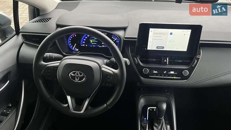 Седан Toyota Corolla 2025 в Киеве