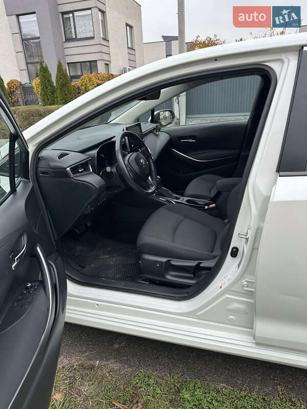 Седан Toyota Corolla 2020 в Киеве