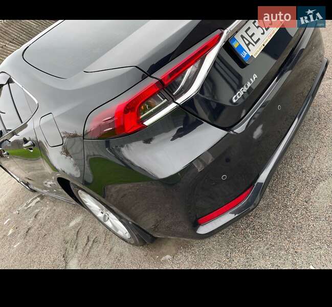 Седан Toyota Corolla 2019 в Новомосковську