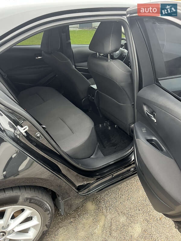 Седан Toyota Corolla 2019 в Новомосковську