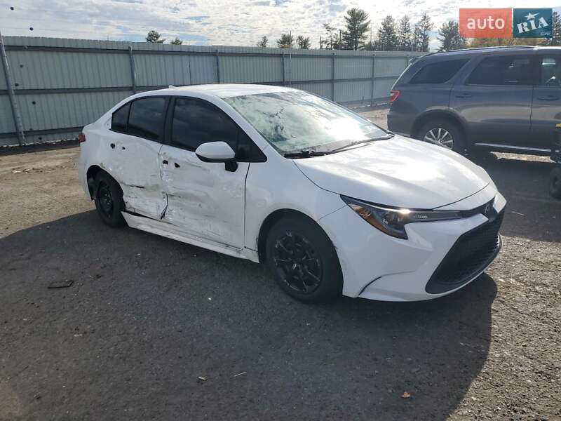 Седан Toyota Corolla 2021 в Львове