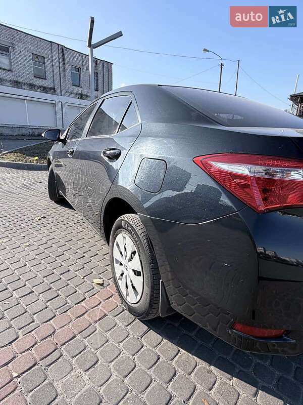 Седан Toyota Corolla 2015 в Днепре фото 13 Седан Toyota Corolla 2015 в Днепре