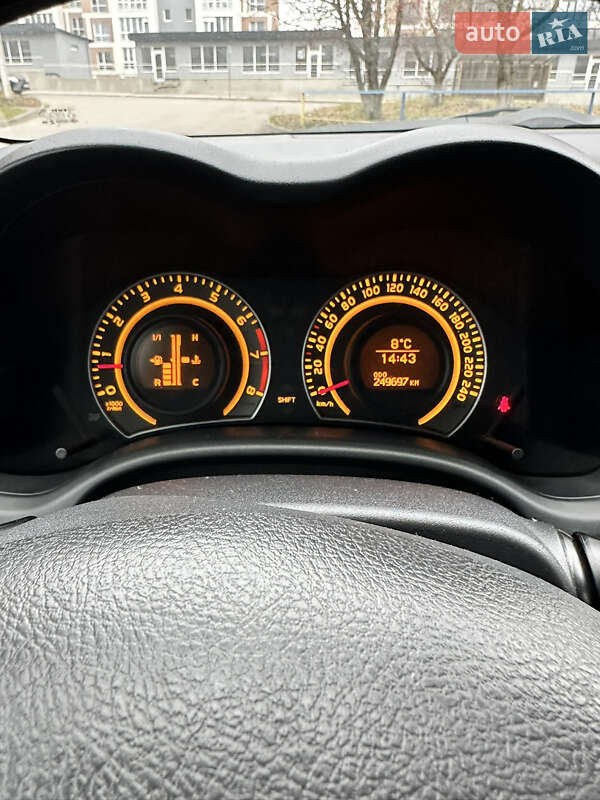 Седан Toyota Corolla 2008 в Тернополе фото 10 Седан Toyota Corolla 2008 в Тернополе
