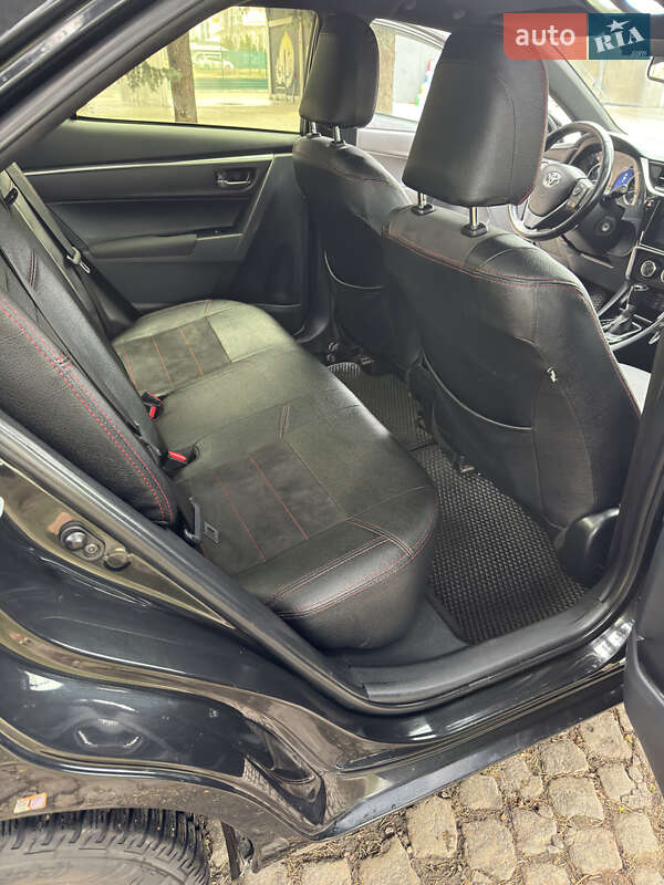 Седан Toyota Corolla 2016 в Кропивницком