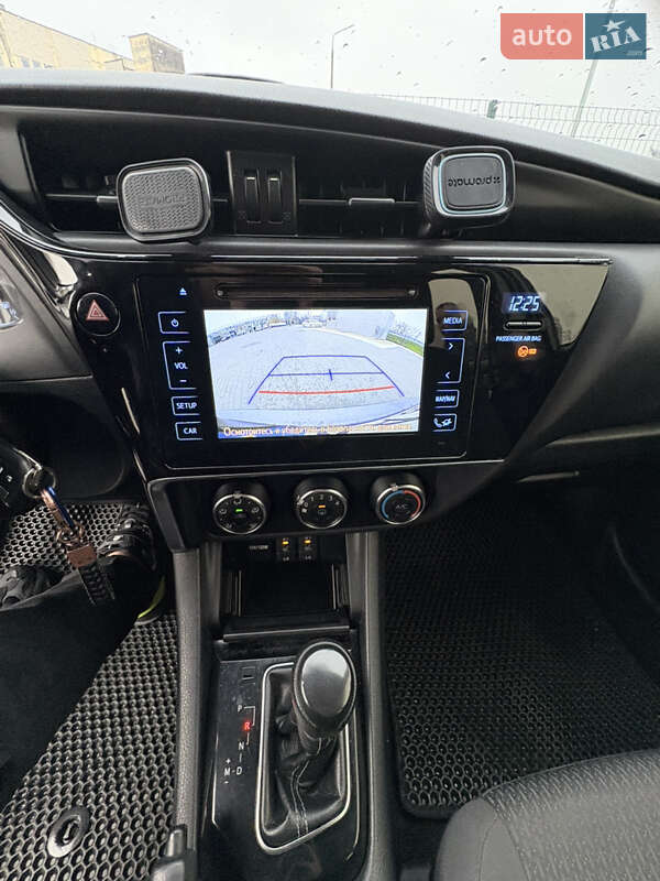 Седан Toyota Corolla 2016 в Киеве фото 13 Седан Toyota Corolla 2016 в Киеве