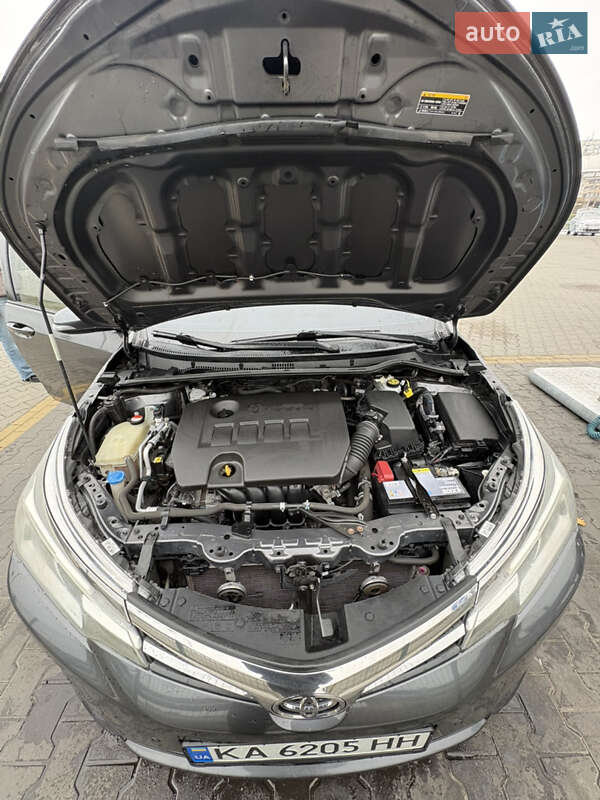 Седан Toyota Corolla 2016 в Киеве фото 28 Седан Toyota Corolla 2016 в Киеве