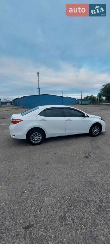 Седан Toyota Corolla 2013 в Одесі