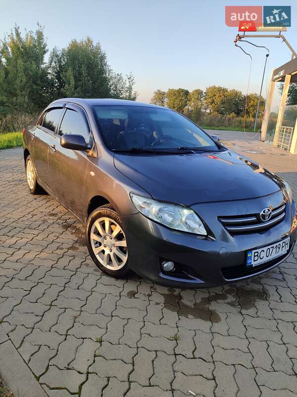 Седан Toyota Corolla 2008 в Стрые фото Седан Toyota Corolla 2008 в Стрые