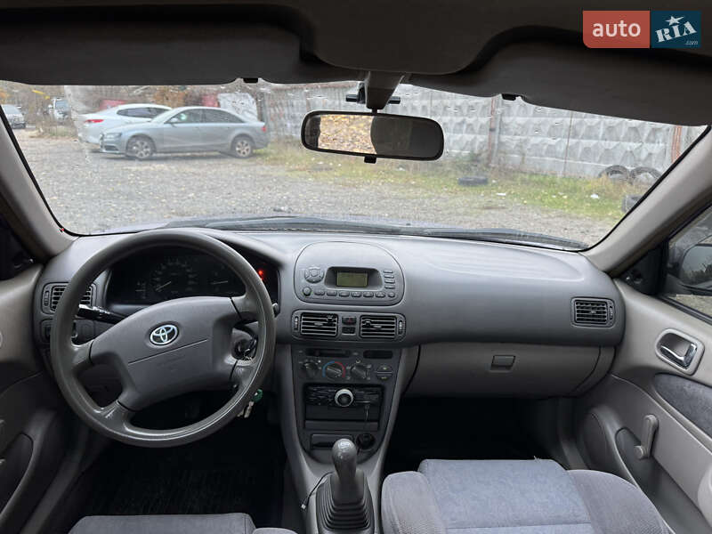 Седан Toyota Corolla 2001 в Киеве фото 7 Седан Toyota Corolla 2001 в Киеве