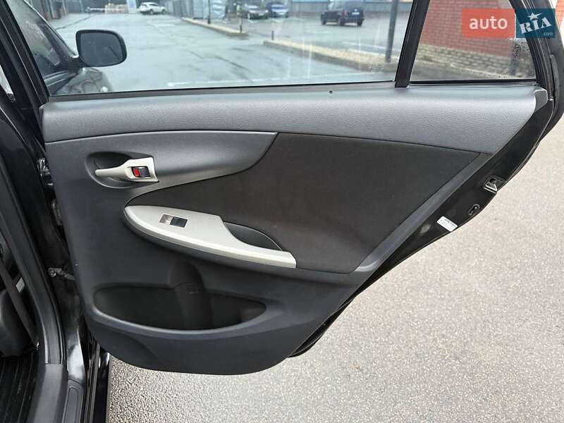 Седан Toyota Corolla 2008 в Харькове