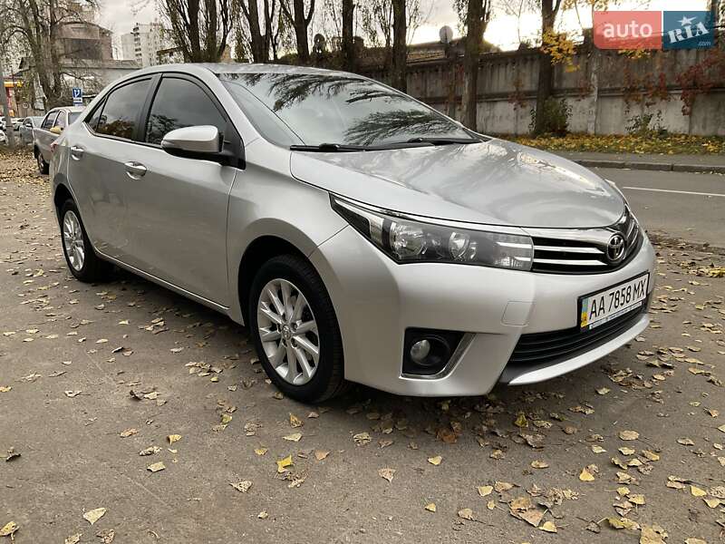 Седан Toyota Corolla 2016 в Києві фото 3 Седан Toyota Corolla 2016 в Києві