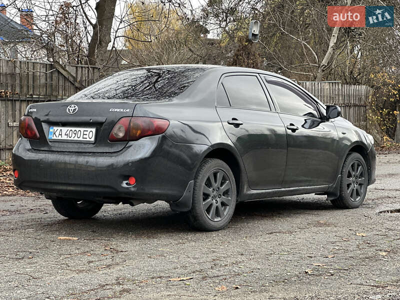 Седан Toyota Corolla 2009 в Киеве