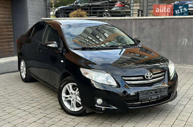 Седан Toyota Corolla 2008 в Ивано-Франковске