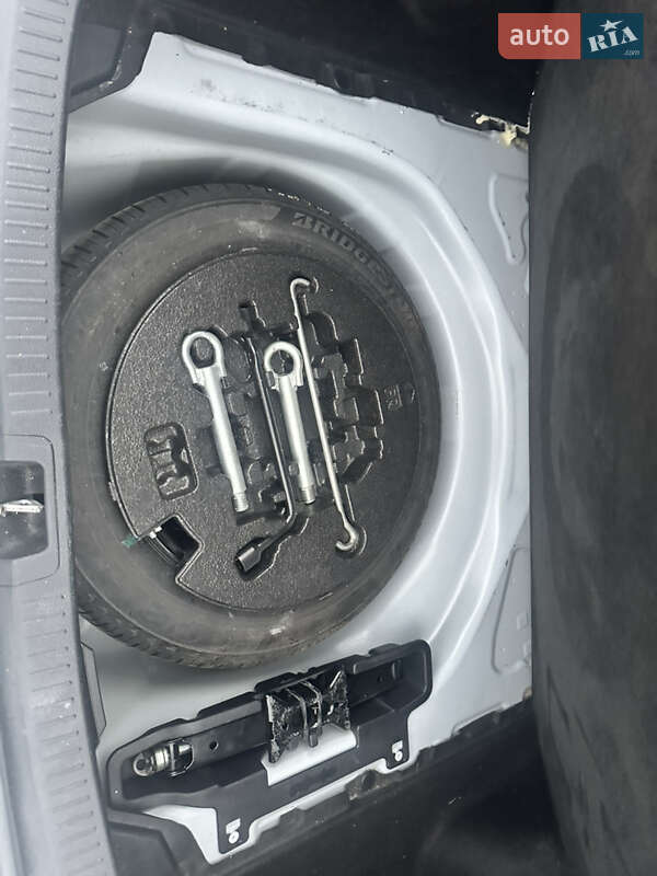 Седан Toyota Corolla 2022 в Обухові