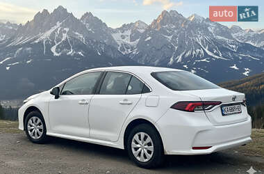 Седан Toyota Corolla 2022 в Обухове