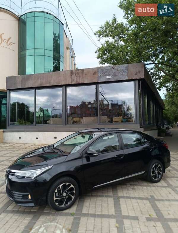 Седан Toyota Corolla 2016 в Одесі