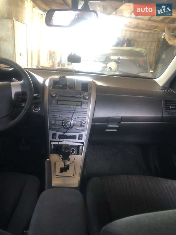 Седан Toyota Corolla 2008 в Киеве фото 10 Седан Toyota Corolla 2008 в Киеве
