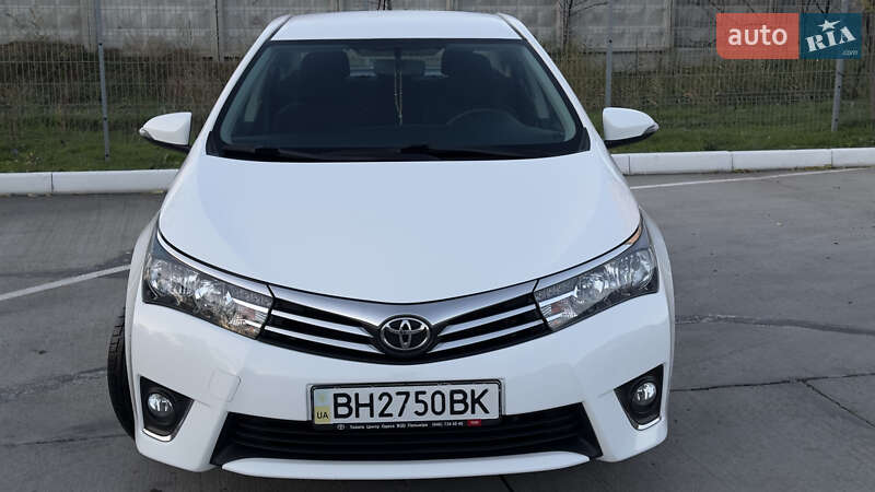 Седан Toyota Corolla 2015 в Одессе