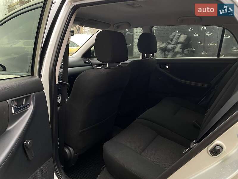 Хетчбек Toyota Corolla 2007 в Дніпрі фото 13 Хетчбек Toyota Corolla 2007 в Дніпрі