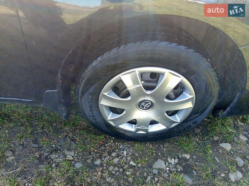 Седан Toyota Corolla 2011 в Коломые